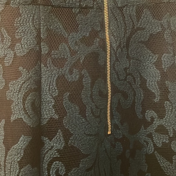 H&M Lace Cocktail Dress. - Picture 3 of 3